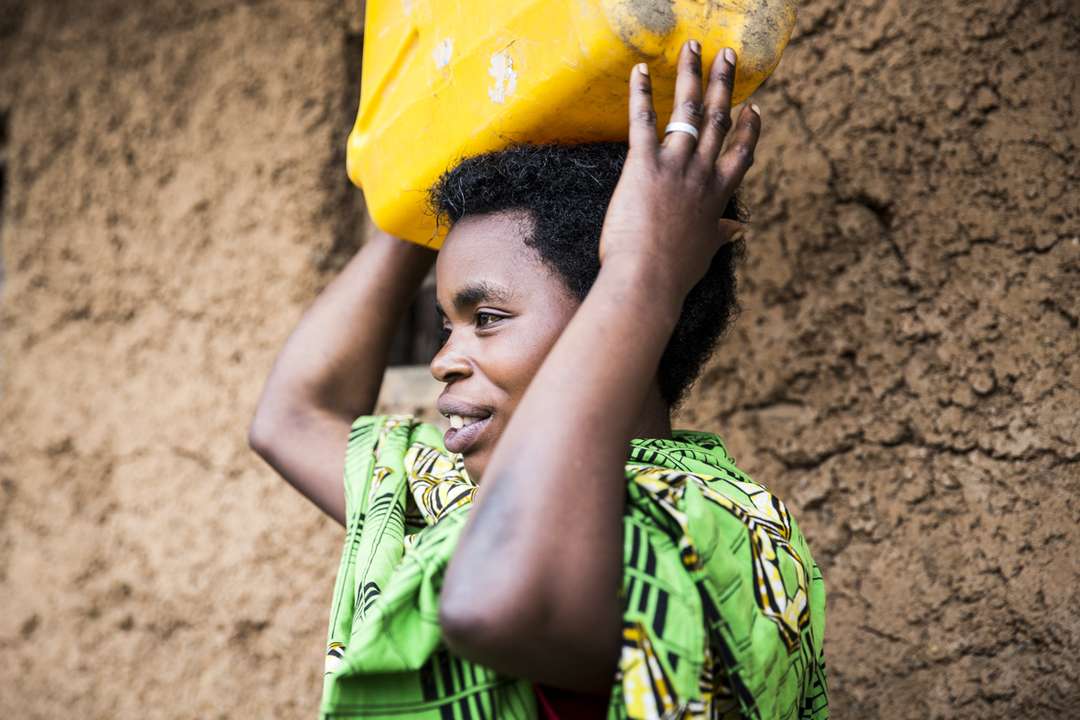 Local resident from the community around Bisate Lodge